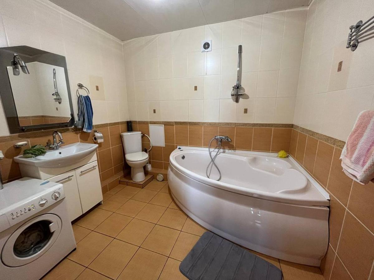 Тимирязева 47А Apartment Kropyvnytskyi Ngoại thất bức ảnh